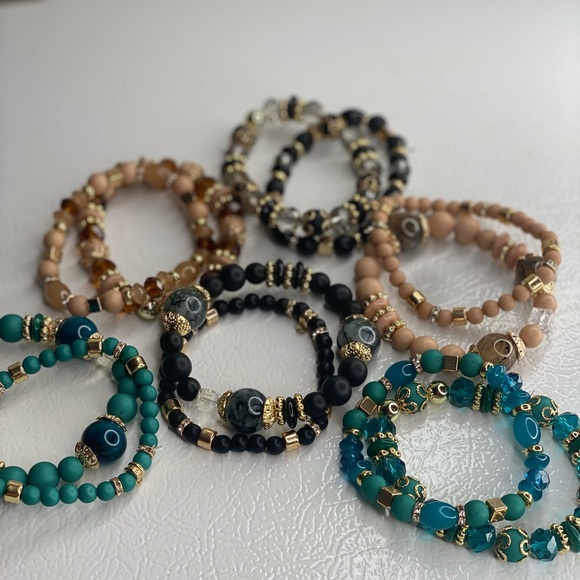 Hand beaded bracelets - Picture 8 of 8